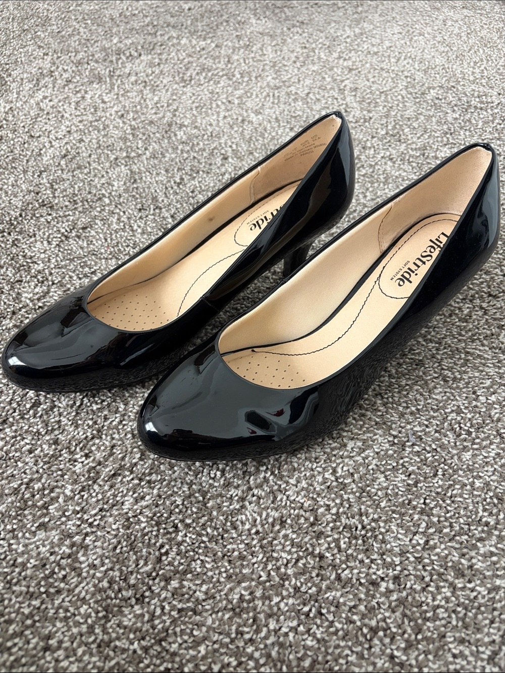Life Stride Black Patent Wide Round-Toe Mid Heel Pumps